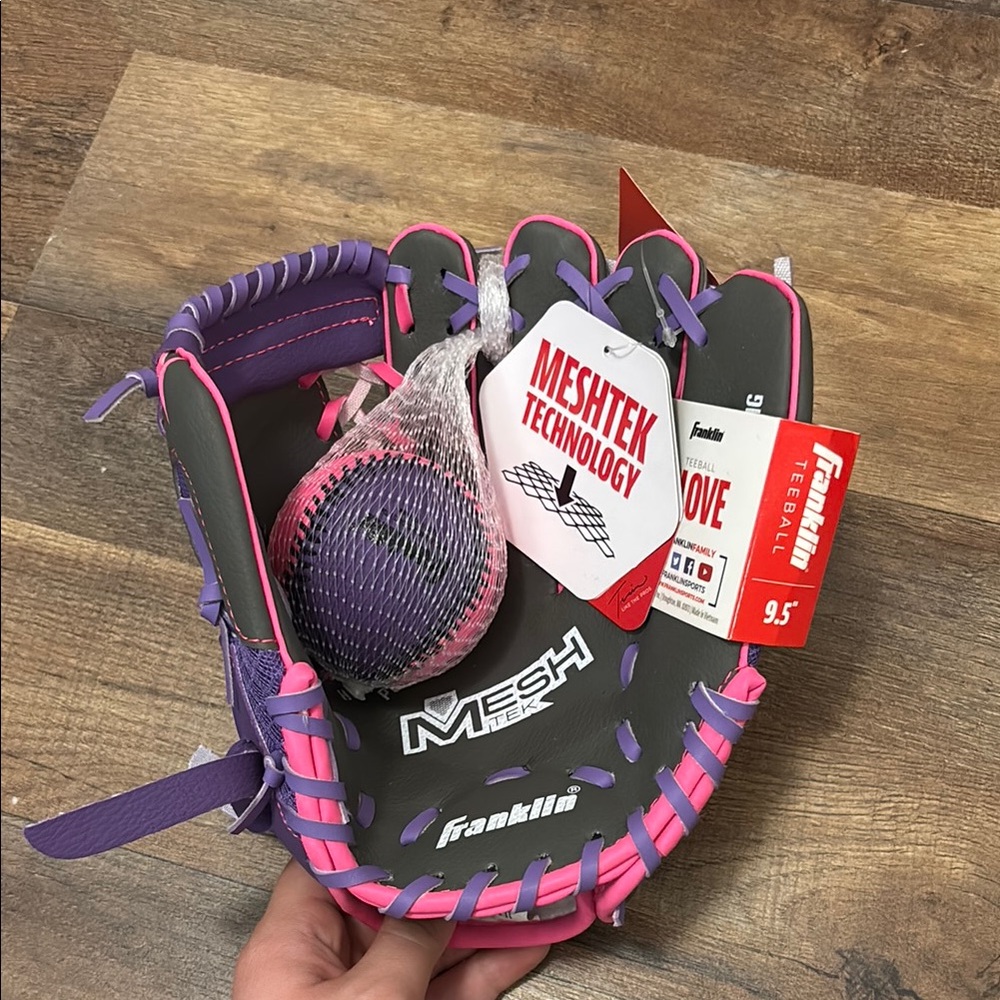 Franklin Tee Ball Glove